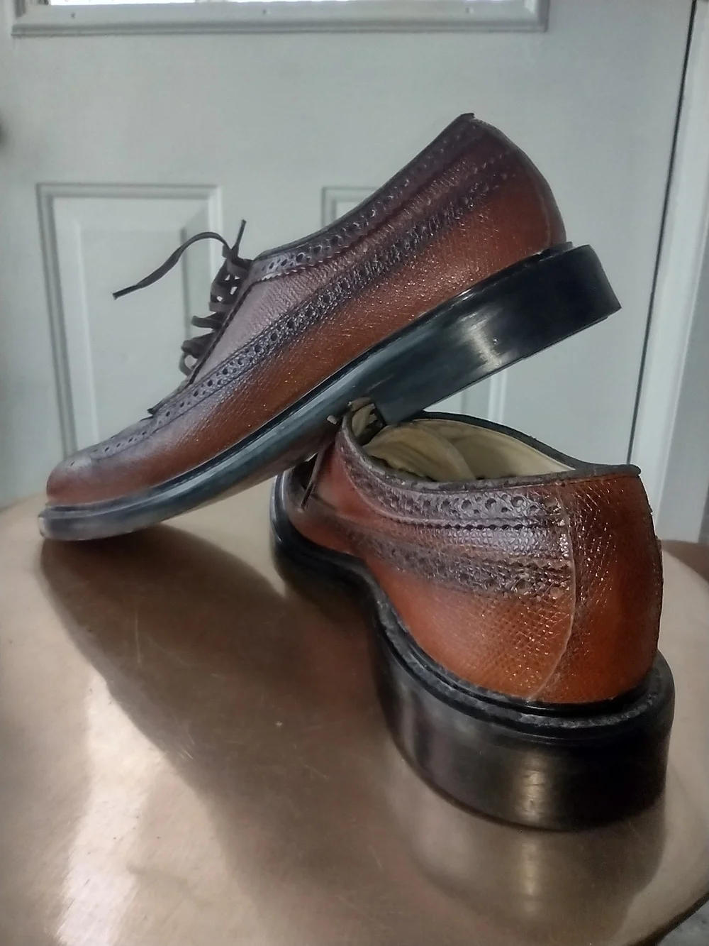 Men's Brown Wingtip Brogue Lace-Up Oxfords